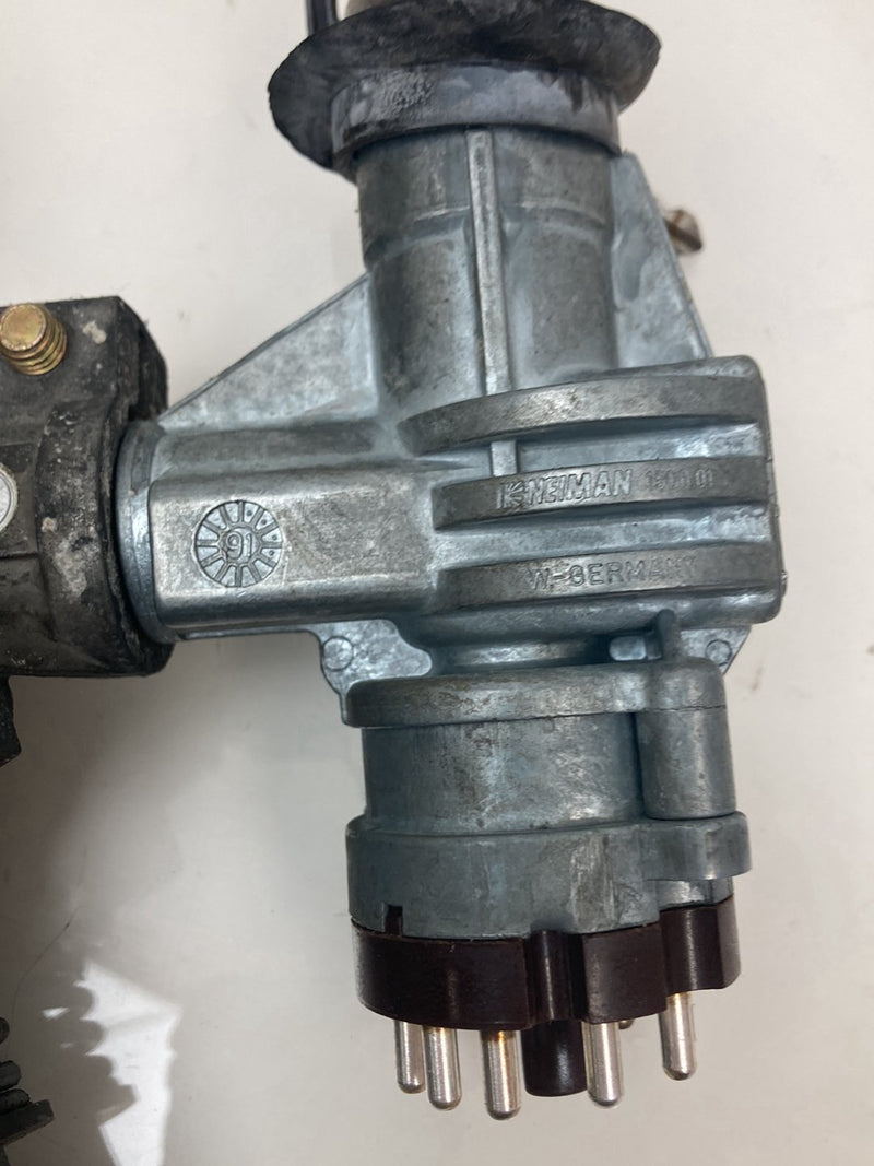 1992 Volvo 940 944 - Steering Shaft PN: 1329987 681915