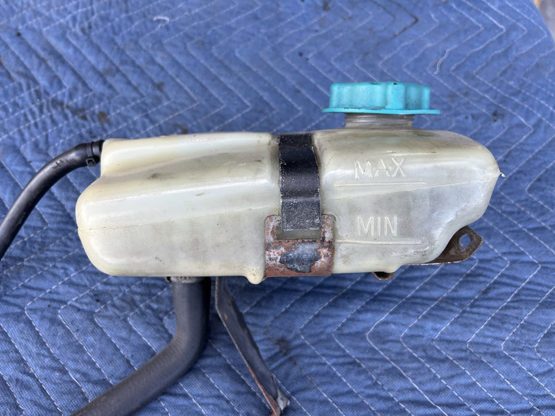 Volvo 240 - Coolant Overflow Reservoir PN: 463604