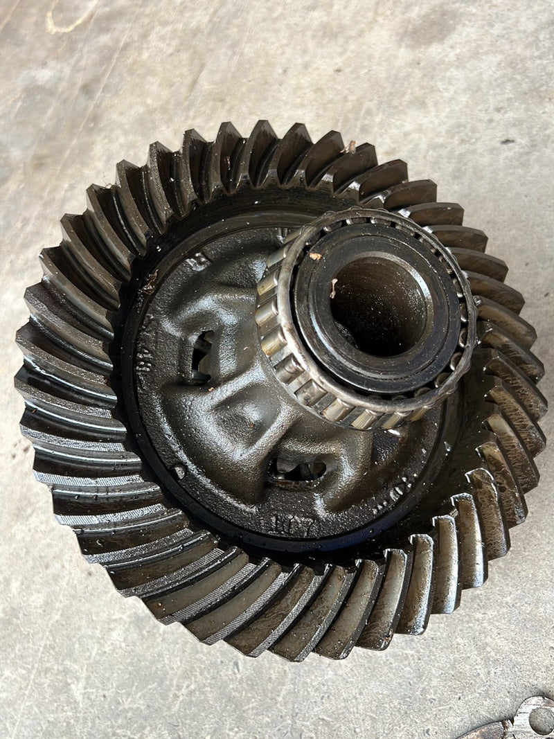 1973-1988 Chevrolet K2500 Differential Gear Set 3.73 Ratio w/ Axle Shafts OEM #5935EM