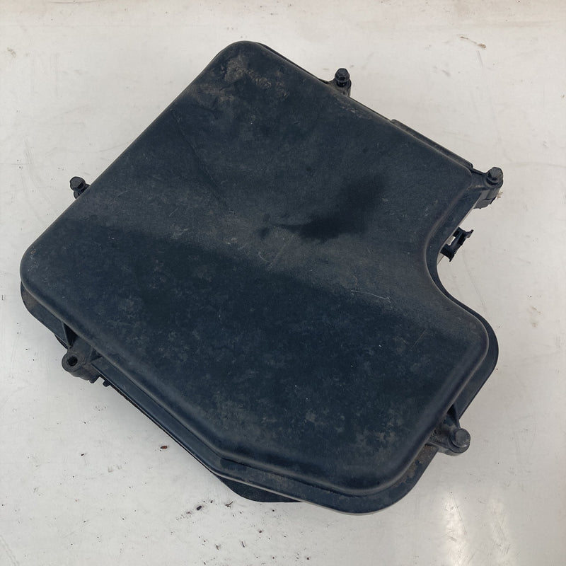 2001-2005 Volkswagen Passat Air Intake 3B1 819 640 OEM #5536M