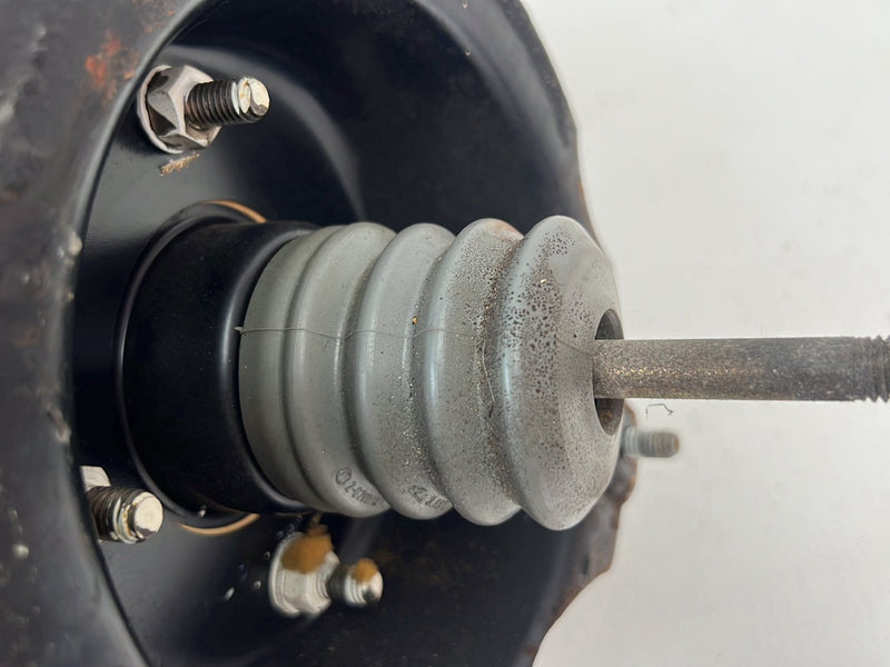 1983-1985 Porsche 944 Brake Booster Master Cylinder w/ Reservoir OEM #5662EM