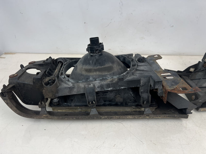 1989-1995 Volvo 740 940 Left Right Non-Fog Light Headlight Lamp Pair OEM #6798EM