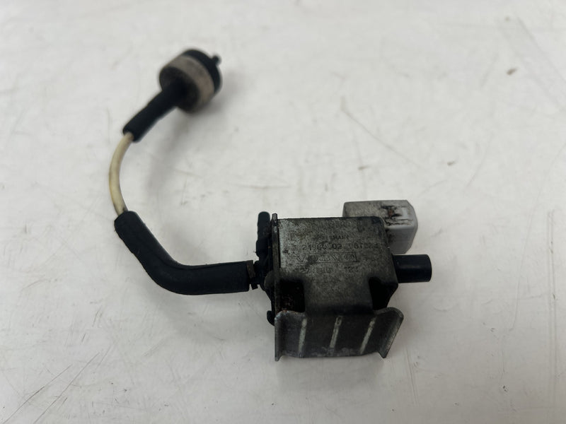 1998-2000 Volvo V70 XC Secondary Air Injection Pump Solenoid Valve OEM #6878EM
