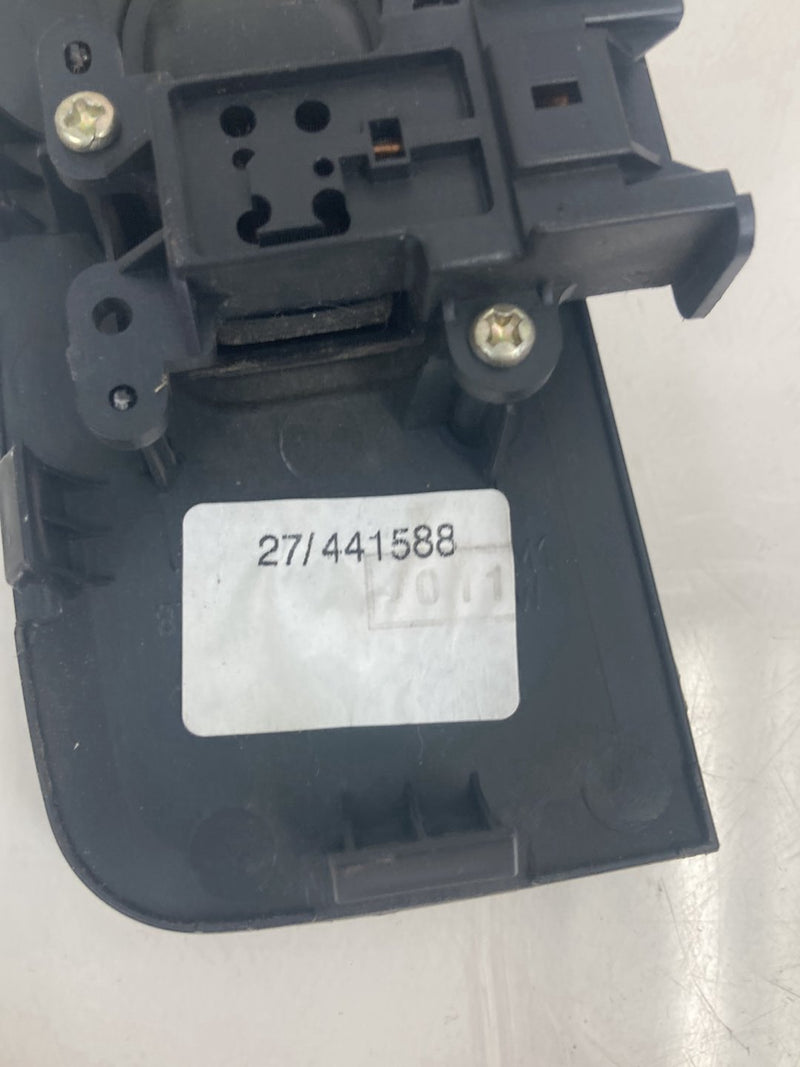 2002-2004 Honda CR-V RD2 Power Window Switch Rear Left OEM #5107M