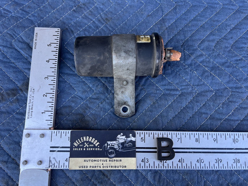 Volvo 240 - Ignition Coil PN: 0221122006