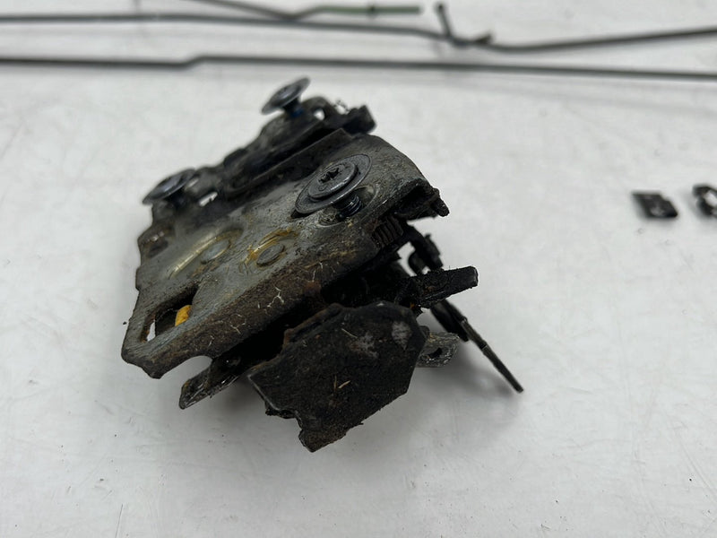 1995-1998 Chevrolet GMC C/K Passenger Right Door Lock Latch Actuator OEM