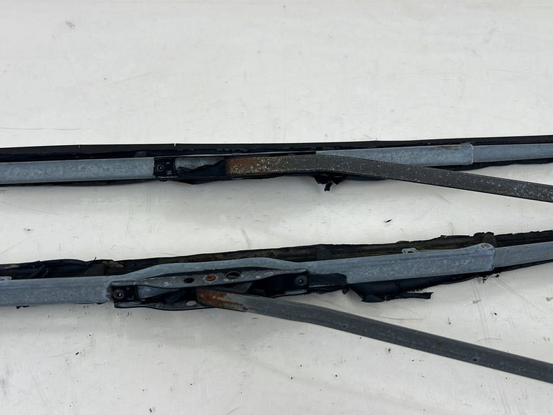 1990-1992 Volvo 740 745 940 Front Right Left Windshield Wiper Arm Set OE #5900EM