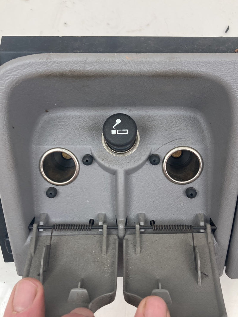 1996 Chevrolet Silverado GMT800 - Ash Tray PN: 15993277