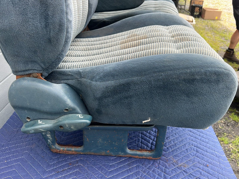 1988-1994 Chevrolet Silverado GMC Front Seat Two-Tone Blue Cloth Pair OE #5508EM