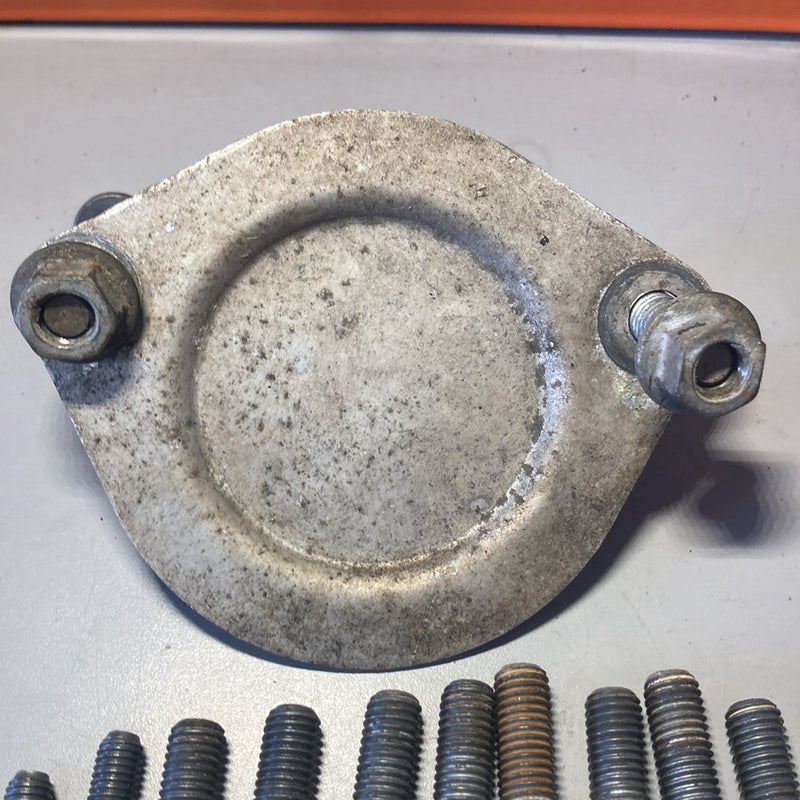 2003-2007 BMW 545i E60 Bell Housing Hardware ZF Transmission OEM #4991M