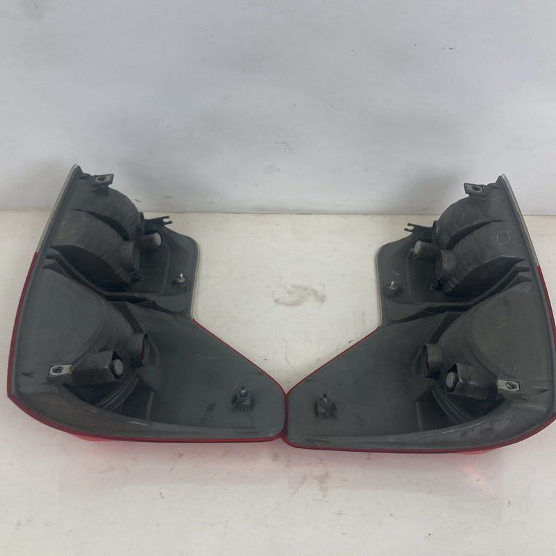 2007-2013 Toyota Tundra K50 Tail Light Pair 81560-0C090 81550-0C090 OEM #5310M