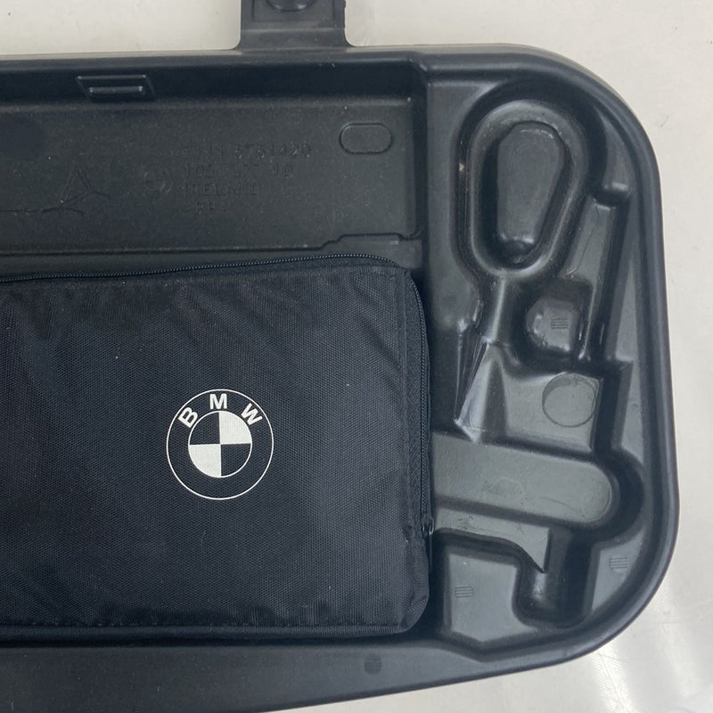 2003-2007 BMW 545i E60 Tool Cover First Air Kit 105377 7111 6761420 OEM #4962M