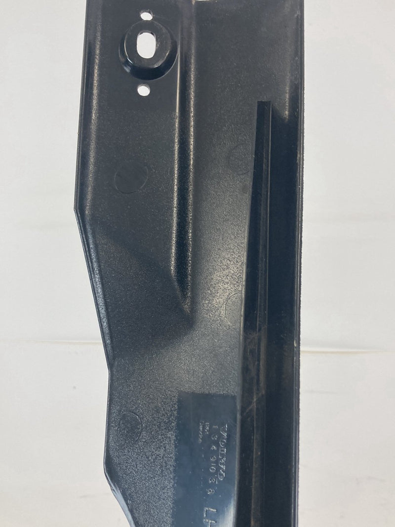 1992 Volvo 940 944 - Door Sill Rear PN: 1349038 1349039