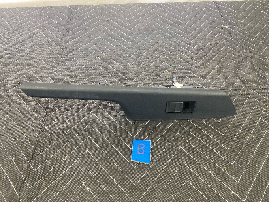 09-10 Pontiac Vibe 09-13 Matrix Toyota Rear Right Power Window Switch OEM #3155E