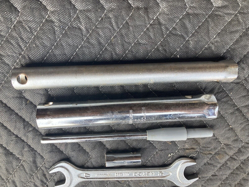 1982-1994 BMW E30 318i 325i E32 Tools Tool Emergency Kit Wrench Set OEM #2179M