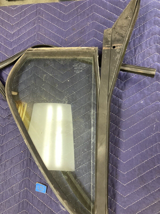 1982-1994 BMW E30 318i 325i Rear Left Quarter Glass Window 43r-001025 OEM #2503M