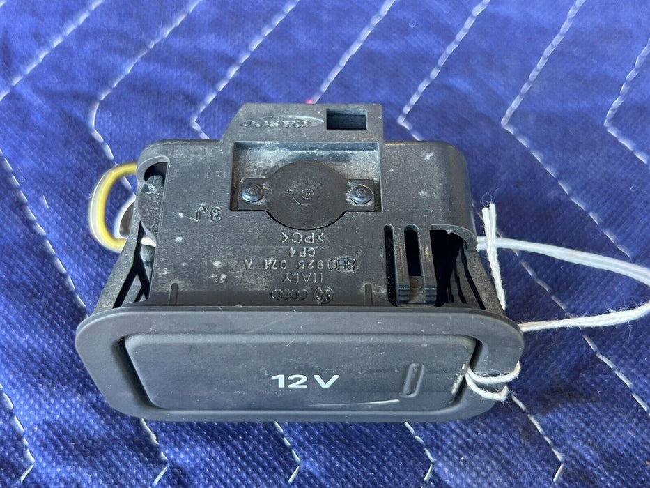 2003-2009 Audi S4 B6 B7 8E 12V Trunk Boot Power Outlet 8E0923071A OEM #639EM