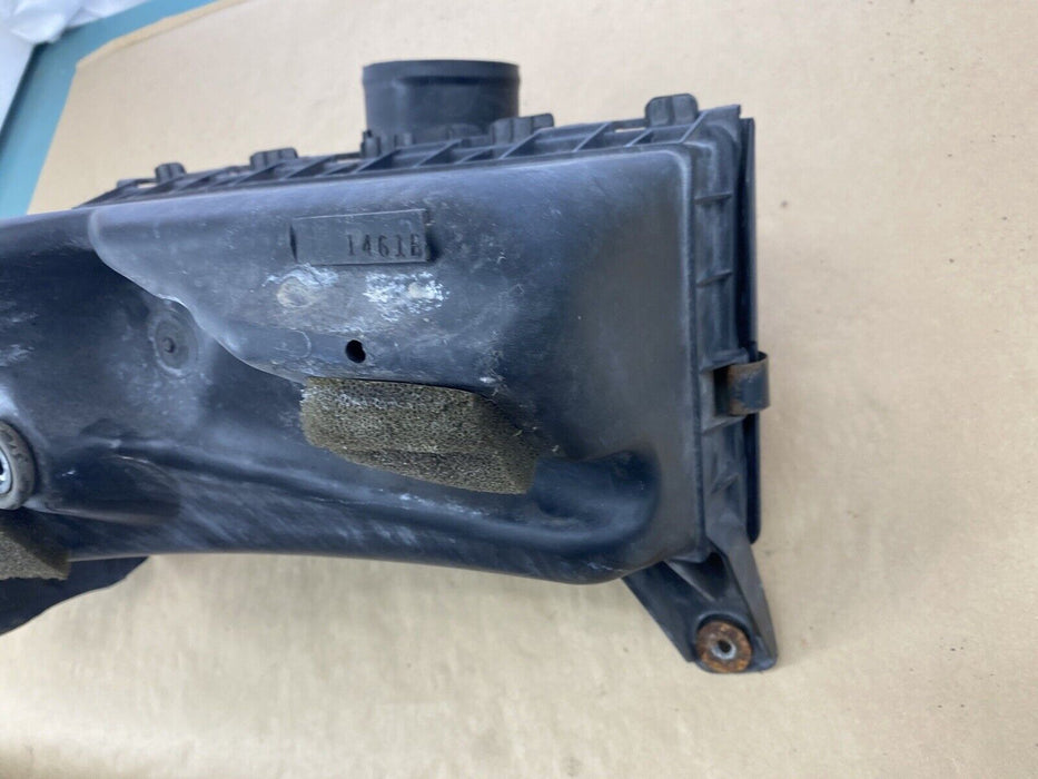 2001-2003 DODGE DAKOTA V8 AIRBOX ASSEMBLY MAGNUM 53031770AB 53032083A #2450E