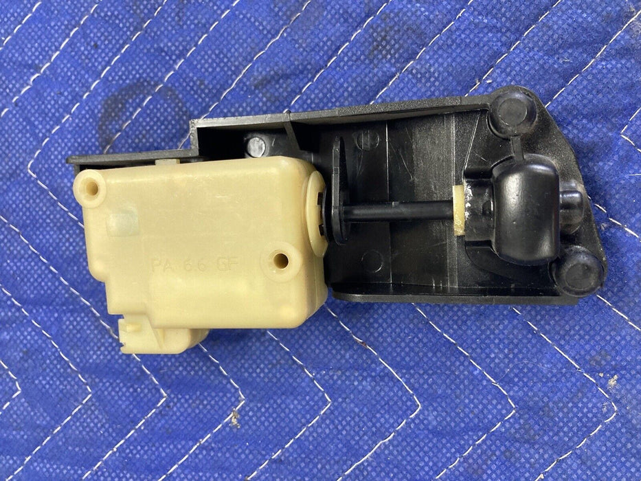 2004-2007 Volvo S60R S60 V70R Gas Fuel Door Actuator Latch 30612856 OEM #2867M