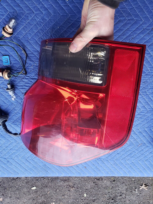 2003-2006 Honda Element Rear Tail Light Tailight Passenger R Right Lens #1065CN