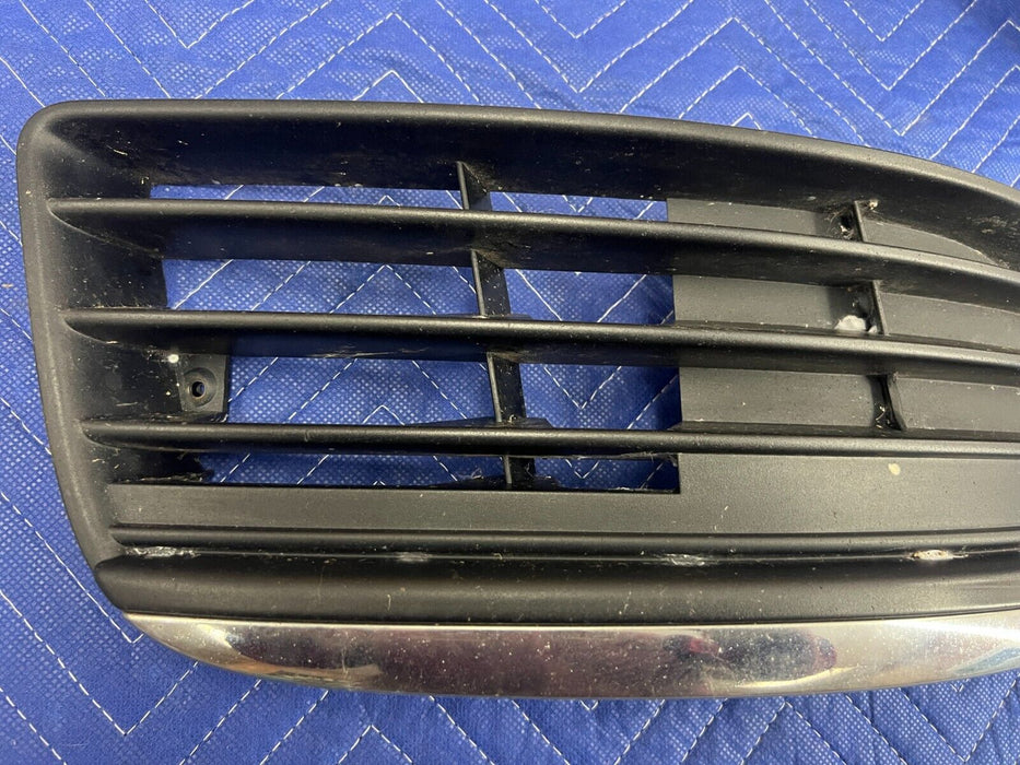 2006-2010 VW Jetta 2.5L Right Fog Light Cover Grille w/Chrome 1K0853666F OE#64MC