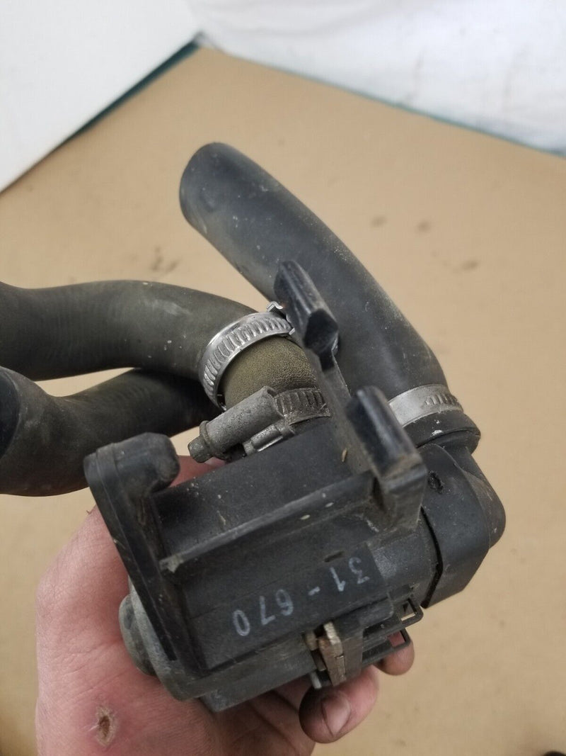 1992 - 1999 BMW M3 E36 OEM FUEL GAS PRESSURE REGULATOR VALVE 1740281  #734CN