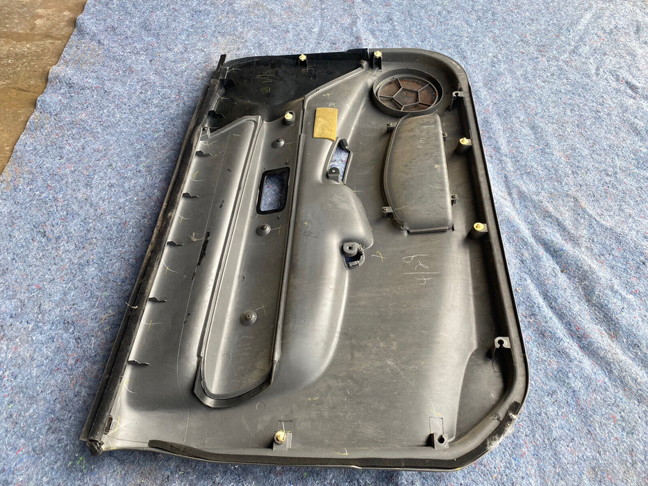 99-01 OEM Right Front Pass Side Door Card Grey Carbon RH ISUZU VEHICROSS #630E