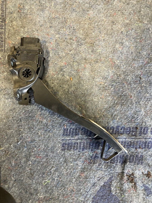 2005-2007 Volvo S60R S60 V70R M66 Gas Pedal Accelerator Throttle OEM #1383M