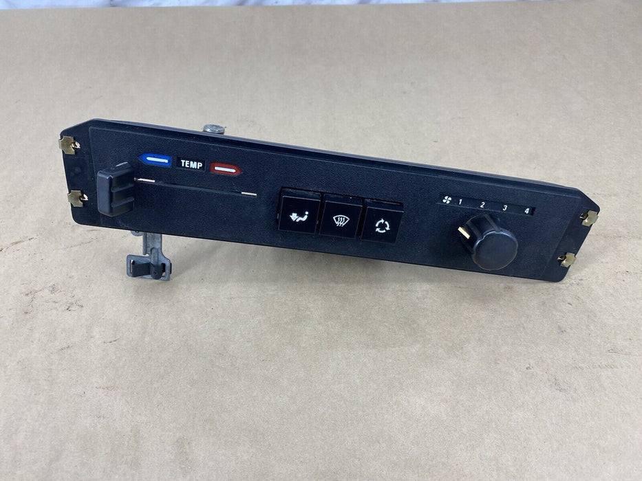 1986-1993 Volvo 240 244 245 Heater Climate Control Unit Switch Panel OEM #2428E