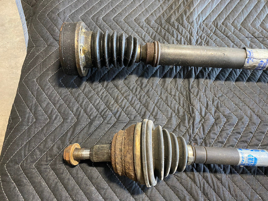 1999-2005 Volkswagen VW Jetta MK4 Manual Transmission CV Axle Pair Front #2912E