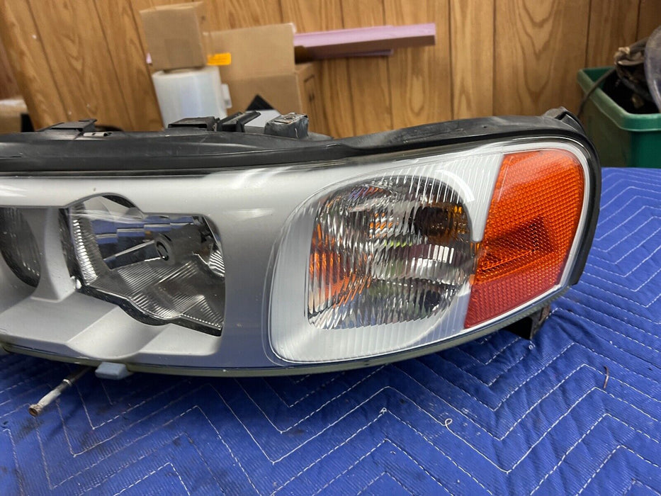 2005-2007 Volvo S60R V70R Driver LH Left Headlight Lamp 30698823 OEM #1012EM