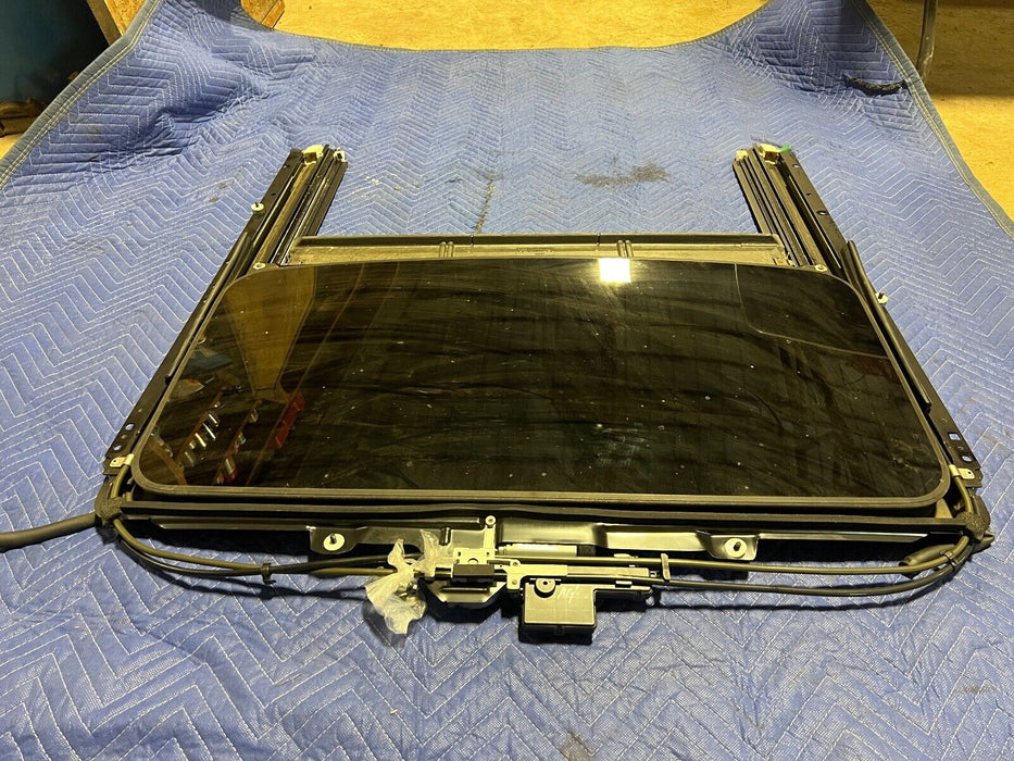 2005-2007 Volvo S60R V70R Sun Moon Roof Sun Shade Assembly Sunroof OEM #1267EM