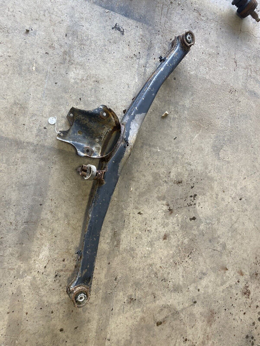 84-93 BMW E30 318i 325i Rear Subframe Axle Carrier OEM 33311135546 AWD #1010E