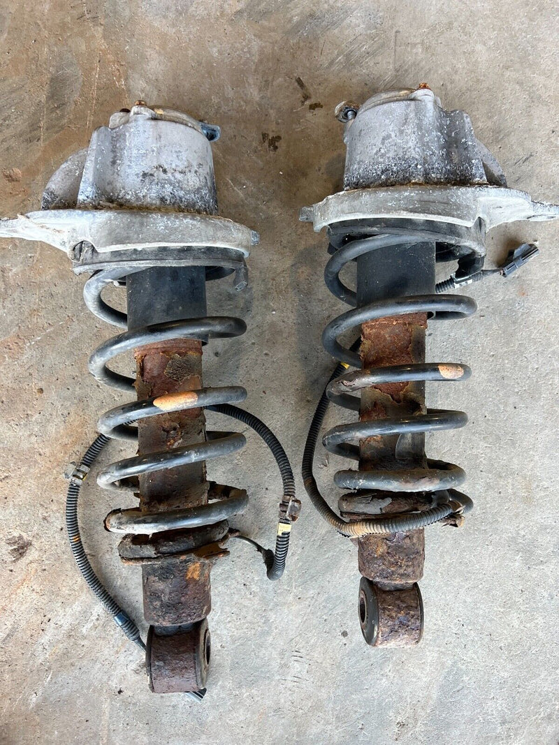 2005-2007 Volvo S60R V70R Pair Rear Left & Right 4C Struts 8672094 OEM #977EM