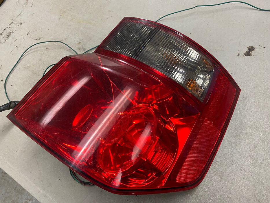 03-08 Honda Element Rear Passenger Side Taillight Tail Light Housing Right #12CN