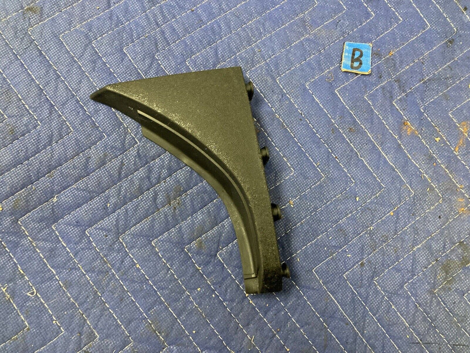 1998-2005 Land Rover Freelander Rubber Dash Corner Trim OEM #2979M