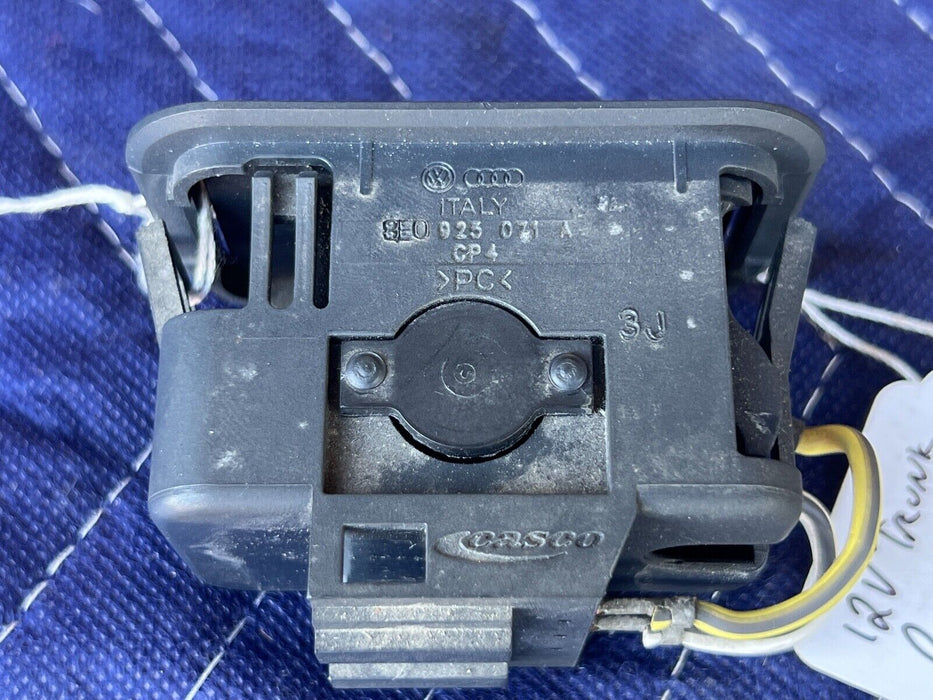 2003-2009 Audi S4 B6 B7 8E 12V Trunk Boot Power Outlet 8E0923071A OEM #639EM