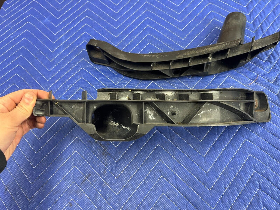 2006-2010 VW Jetta 2.5L Front RH & LH Bumper Bracket Guide 1K0807890B OEM #93MC