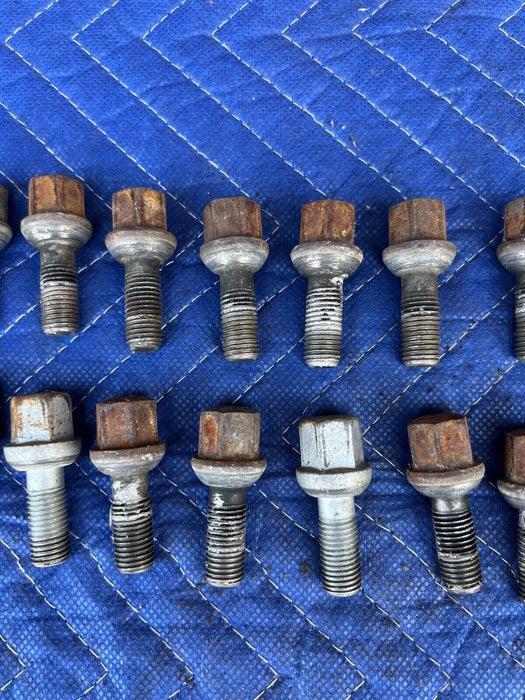 1979-1985 Mercedes 300SD Full Set of 20 Lug Nut Bolts Studs W126 OEM #436EM