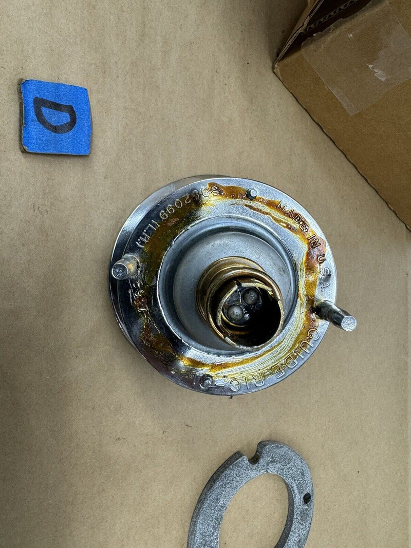 1961-1962 Corvette NOS GM Tail Light Assembly Turn Signal Housing 899631 #3287E