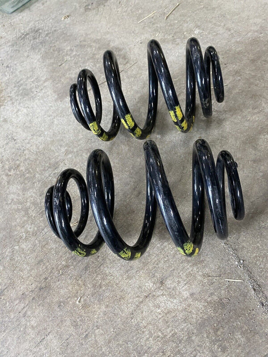 84-91 BMW 3 Series E30 Rear Coil Springs Yellow Stripe OEM Manual NICE #791E