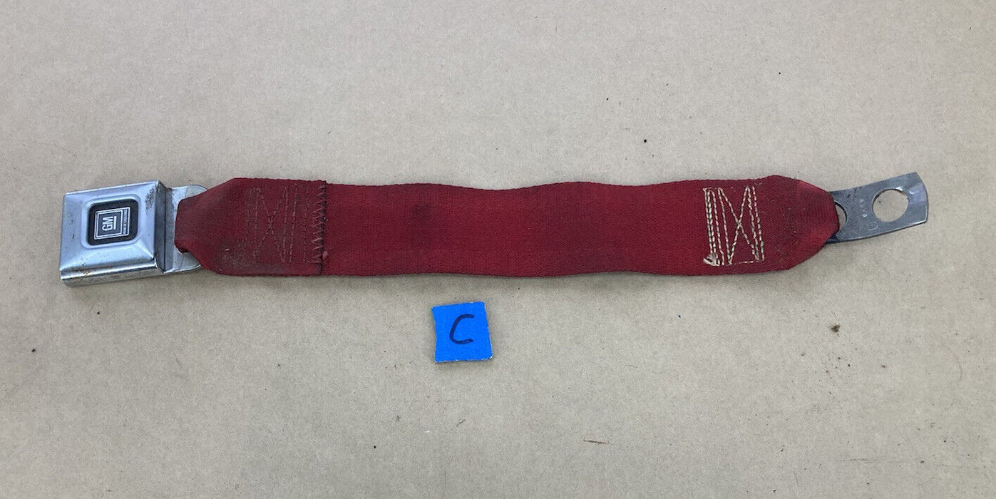 1976-1979 Cadillac Seville Rear Seat Belt Buckle Red Bench GM  OEM #1798M