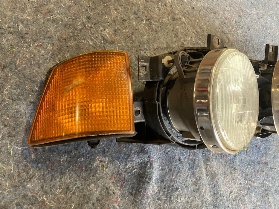 1986-1994 BMW 7 Series E32 Headlight Assembly Left 13174100 RH OEM #792M