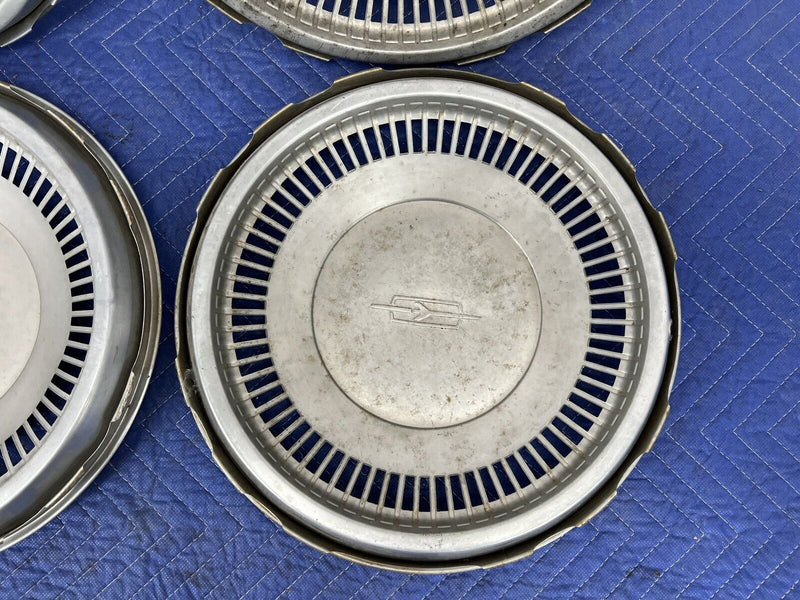 1974-1977 Oldsmobile Cutlass Hub Cap Wheel Cover Set of 4 415121 15” OEM #3318E