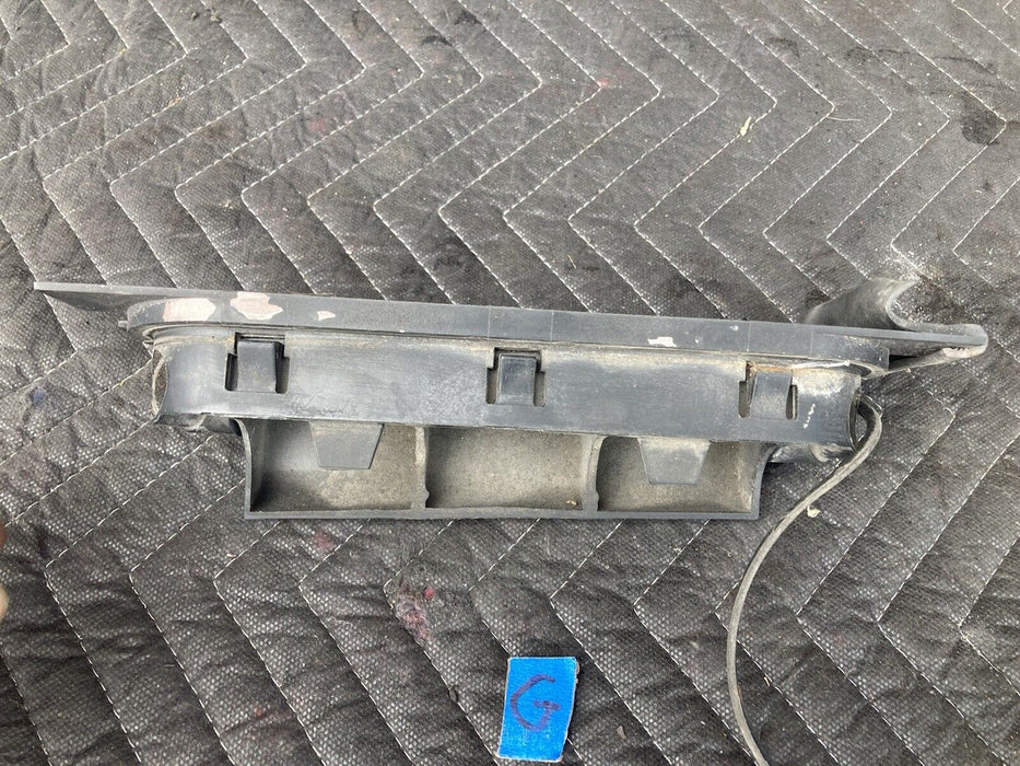 1982-1994 BMW E30 318i 325i Door 1922742 Trunk Air Vent Duct Pressure OEM #2264M