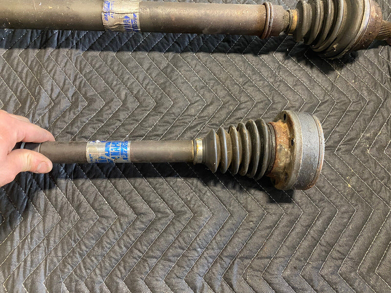 1999-2005 Volkswagen VW Jetta MK4 Manual Transmission CV Axle Pair Front #2912E