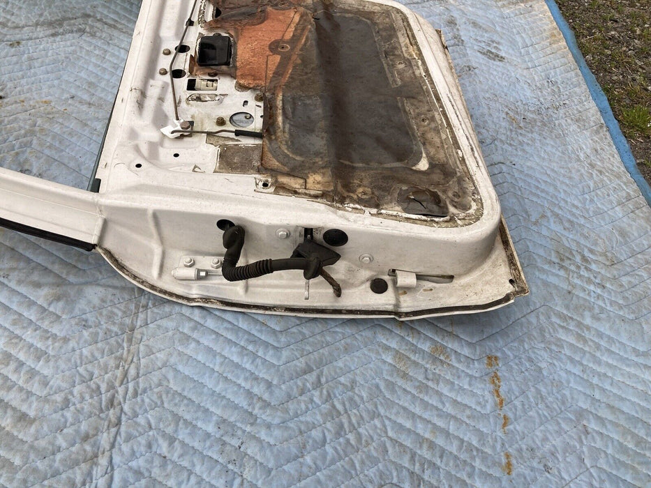 1982-1994 BMW E30 320i 318i 325i Rear Passenger Door Right RH White OEM #2280M