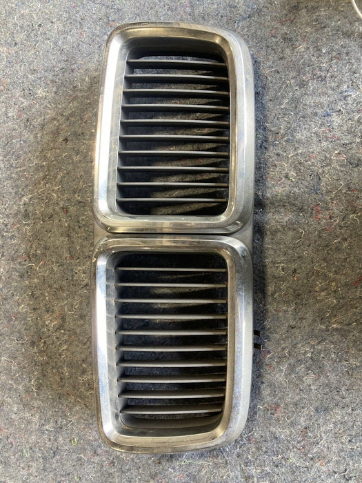 1986-1994 BMW 7 Series E32 Kidney Grille Chrome Stock Front 1956863 OEM #787M