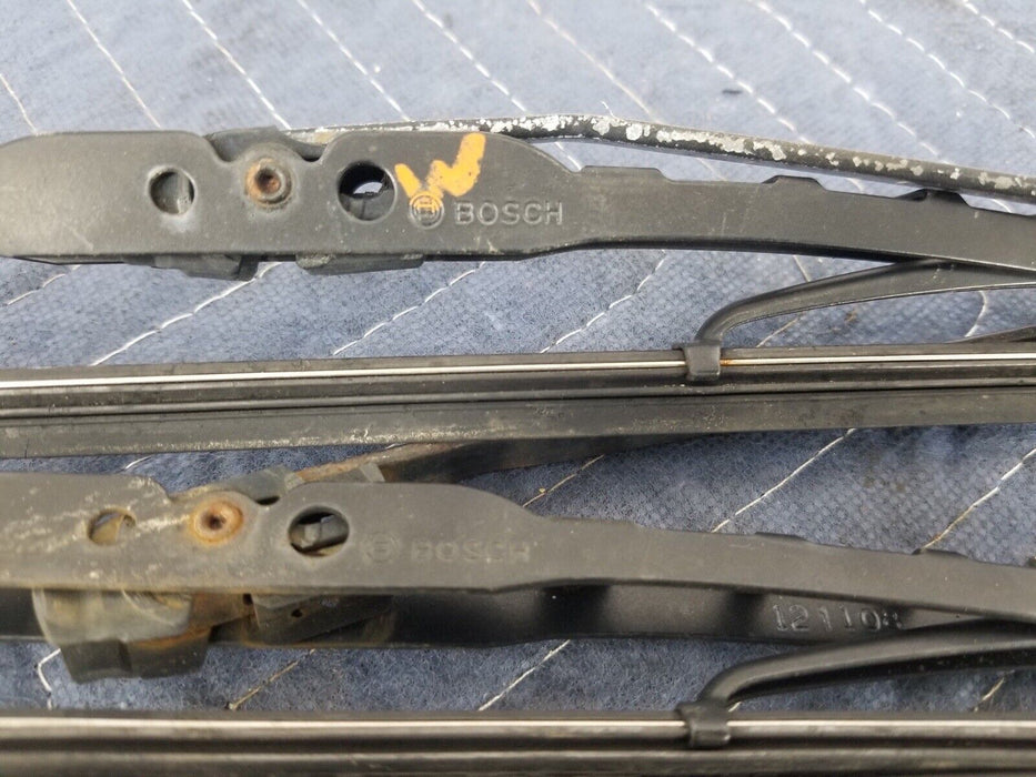 Volvo 240 244 245 Windshield Wiper Arm Pair Left & Right Pair OEM #2630E