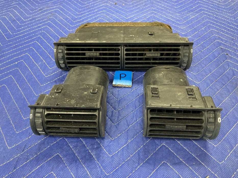 1984-1991 BMW 318i 325i E30 Dash Air Vent Set HVAC AC Heat 1381147 OEM #2651M